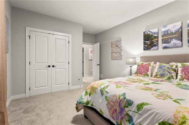 520 SE David Road, Lee's Summit, MO 64082