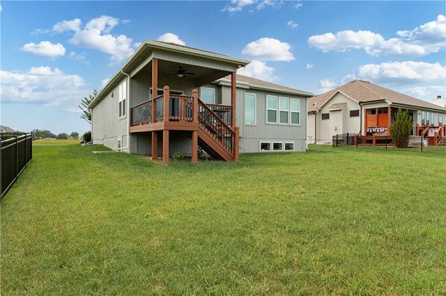 520 SE David Road, Lee's Summit, MO 64082