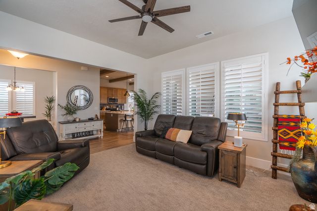 5663 S SCARLET HILL DR, St. George, UT 84790