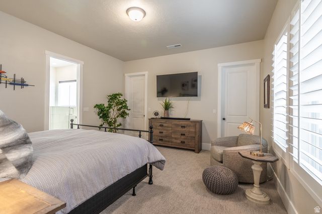 5663 S SCARLET HILL DR, St. George, UT 84790