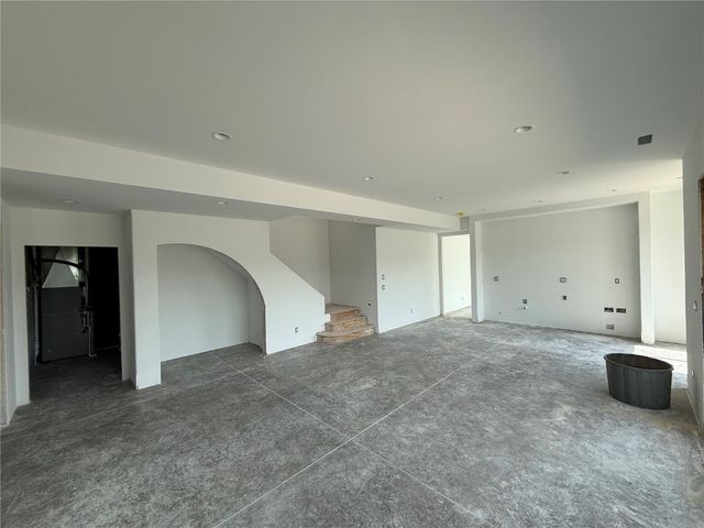 707 Cedar Bend, Solon, IA 52333