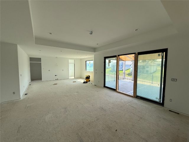 707 Cedar Bend, Solon, IA 52333