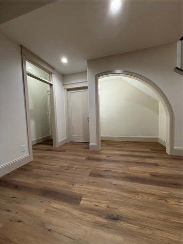 707 Cedar Bend, Solon, IA 52333