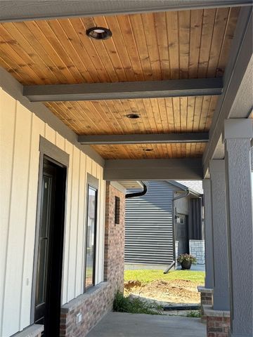 707 Cedar Bend, Solon, IA 52333