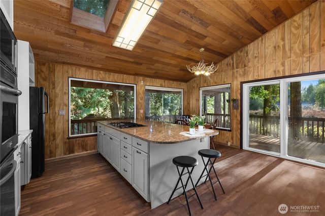 2520 E Saint Andrews Drive N, Shelton, WA 98584