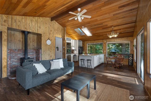 2520 E Saint Andrews Drive N, Shelton, WA 98584