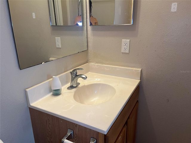 4 INCONNU DRIVE, Kissimmee, FL 34759