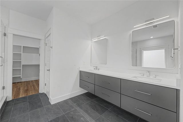 1 Logan Lane, Bella Vista, AR 72715