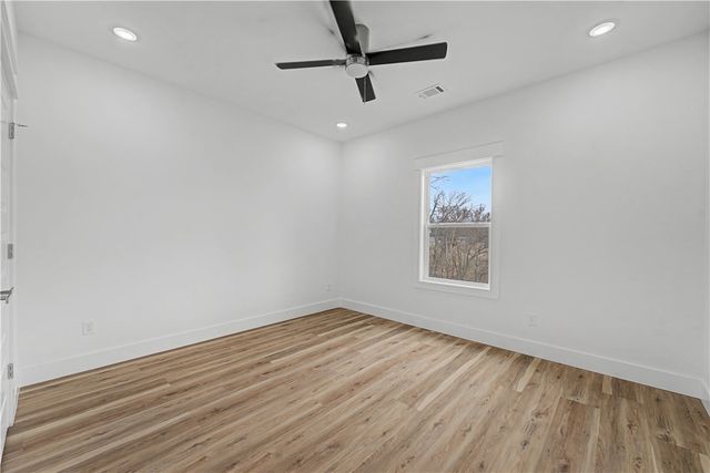 1 Logan Lane, Bella Vista, AR 72715