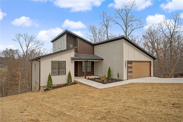 1 Logan Lane, Bella Vista, AR 72715