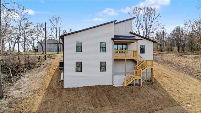 1 Logan Lane, Bella Vista, AR 72715