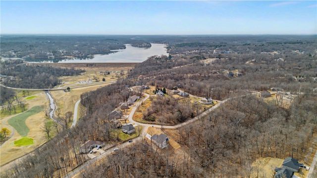 1 Logan Lane, Bella Vista, AR 72715