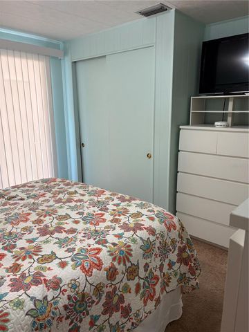 11144 101ST WAY 143, Largo, FL 33773