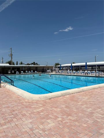 11144 101ST WAY 143, Largo, FL 33773