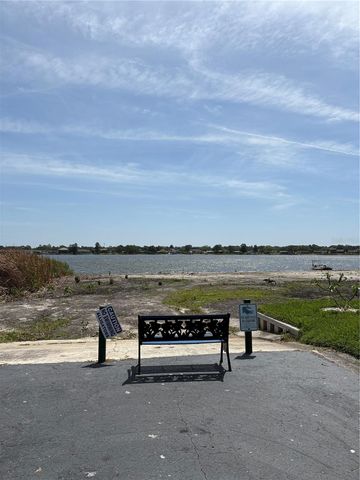 11144 101ST WAY 143, Largo, FL 33773