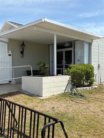 11144 101ST WAY 143, Largo, FL 33773