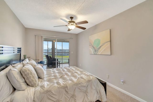4049 Wolverton C, Boca Raton, FL 33434