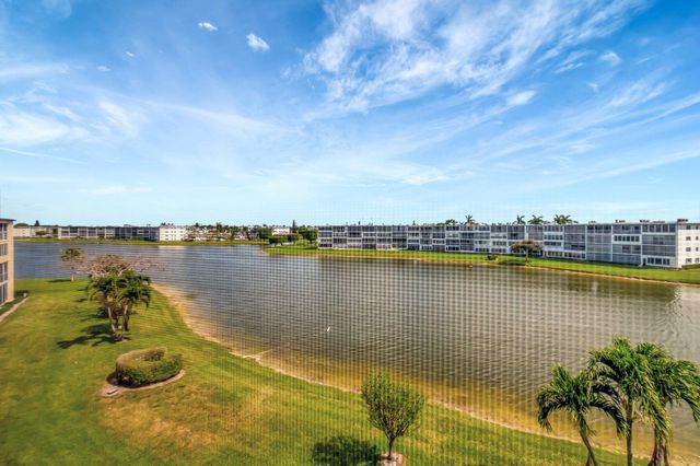 4049 Wolverton C, Boca Raton, FL 33434