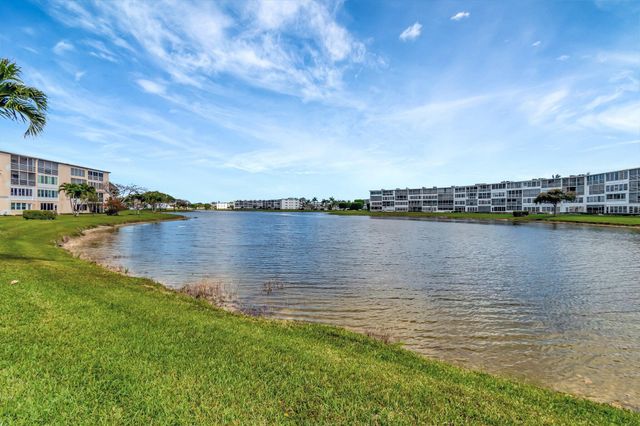 4049 Wolverton C, Boca Raton, FL 33434