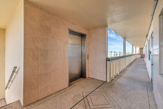 4049 Wolverton C, Boca Raton, FL 33434