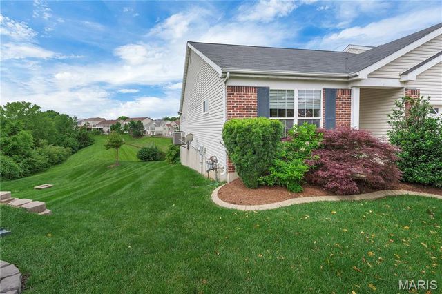 449 Prevot Avenue, St Charles, MO 63303