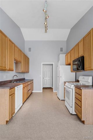 449 Prevot Avenue, St Charles, MO 63303