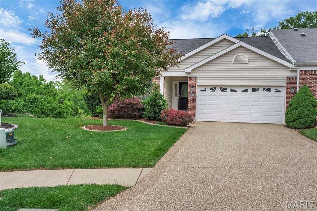 449 Prevot Avenue, St Charles, MO 63303