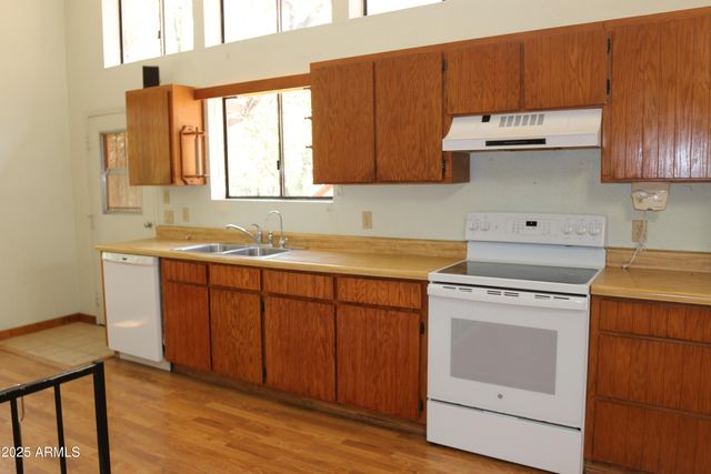 102 E RAMSEY CANYON Road, Hereford, AZ 85615