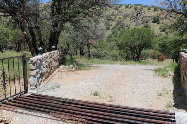 102 E RAMSEY CANYON Road, Hereford, AZ 85615