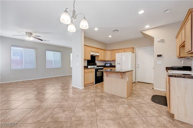 5090 Silent Valley Avenue, Las Vegas, NV 89139