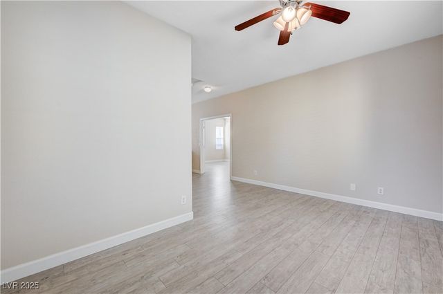 5090 Silent Valley Avenue, Las Vegas, NV 89139