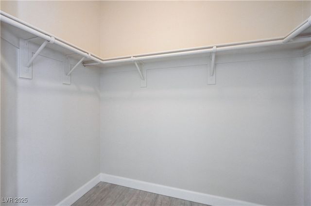 5090 Silent Valley Avenue, Las Vegas, NV 89139