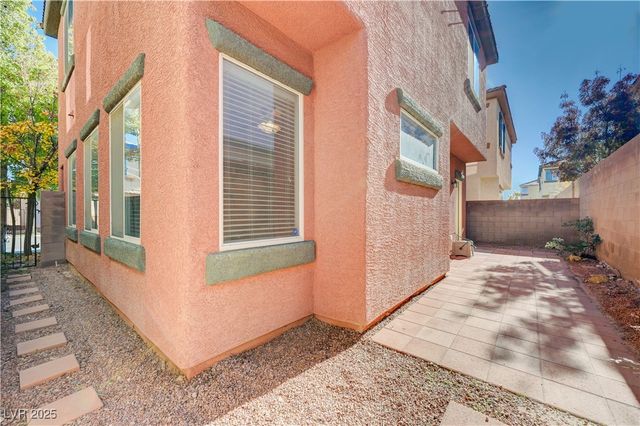 5090 Silent Valley Avenue, Las Vegas, NV 89139