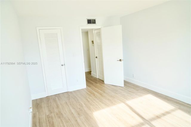 9041 Sunrise Lakes Boulevard 110, Sunrise, FL 33322