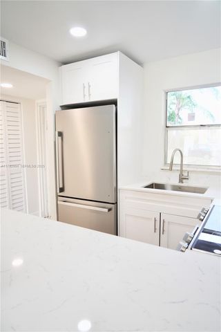 9041 Sunrise Lakes Boulevard 110, Sunrise, FL 33322