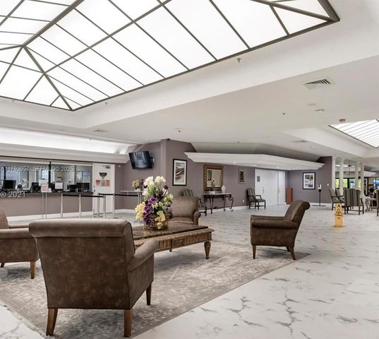 9041 Sunrise Lakes Boulevard 110, Sunrise, FL 33322