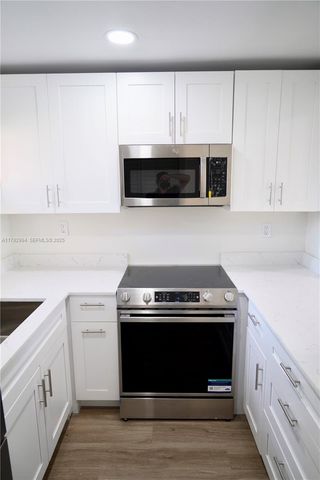 9041 Sunrise Lakes Boulevard 110, Sunrise, FL 33322