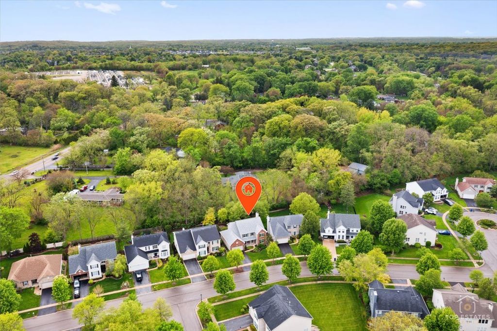 Image 3 of property listing at 3705 Provence Drive, St. Charles, IL 60175