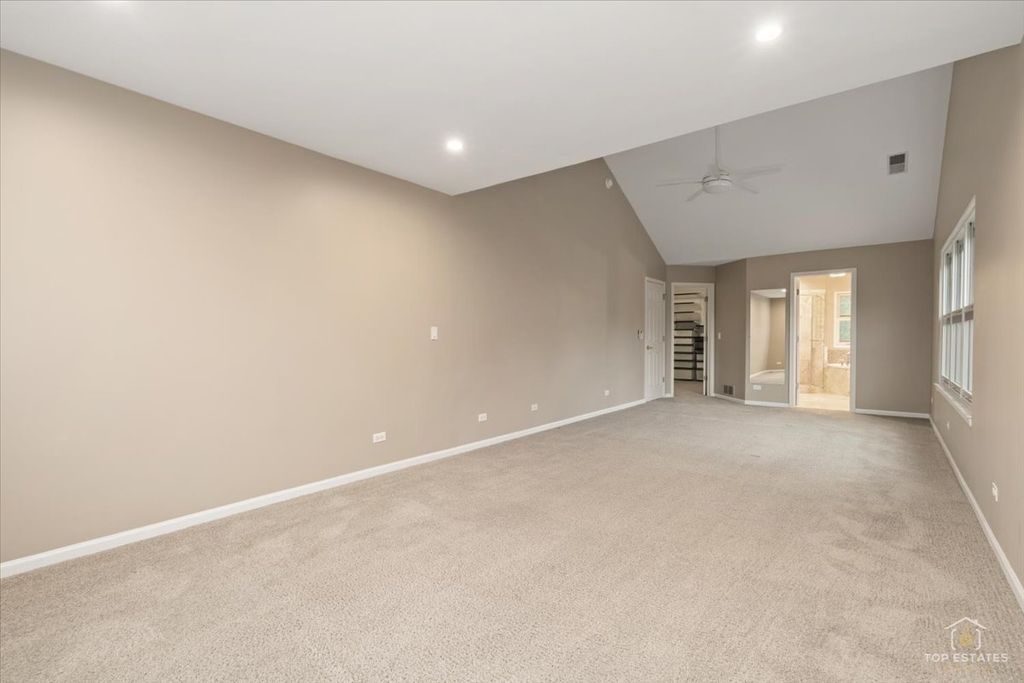 Image 27 of property listing at 3705 Provence Drive, St. Charles, IL 60175