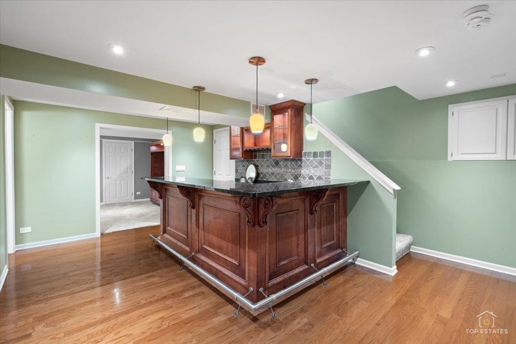 Image 34 of property listing at 3705 Provence Drive, St. Charles, IL 60175