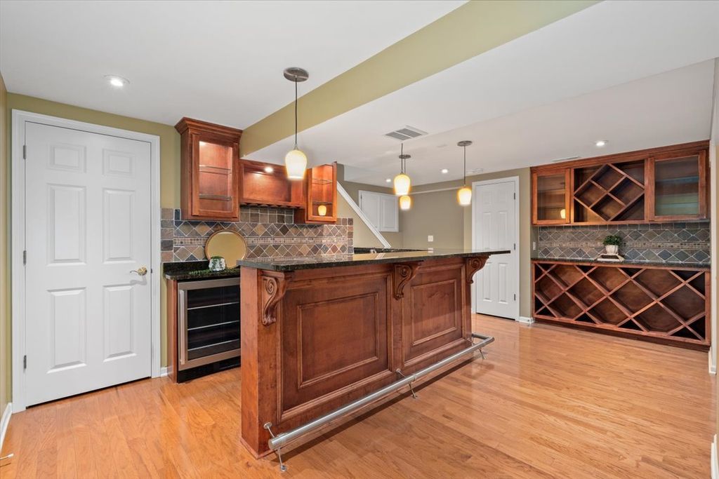 Image 35 of property listing at 3705 Provence Drive, St. Charles, IL 60175