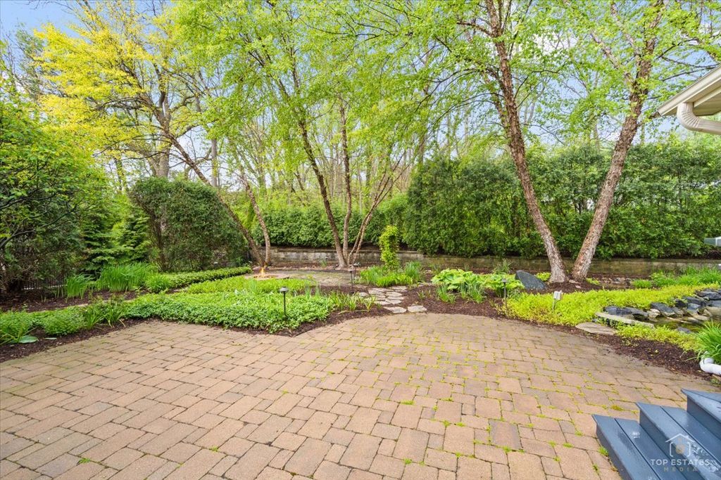Image 42 of property listing at 3705 Provence Drive, St. Charles, IL 60175