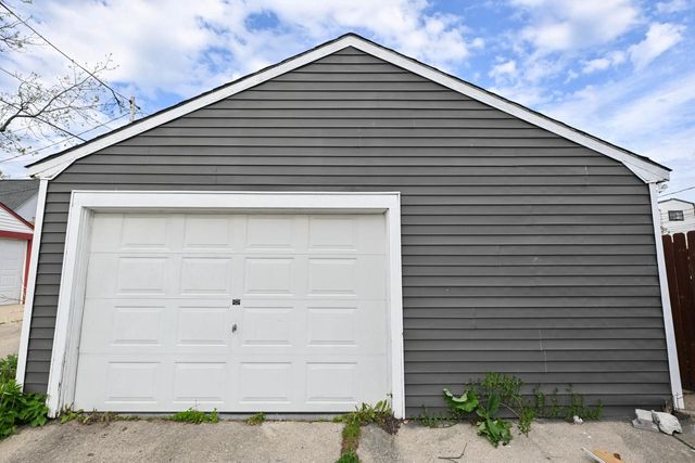 2719 Austin STREET, Milwaukee, WI 53207