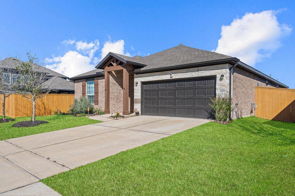 21430 Blue Tuna Drive, Cypress, TX 77433