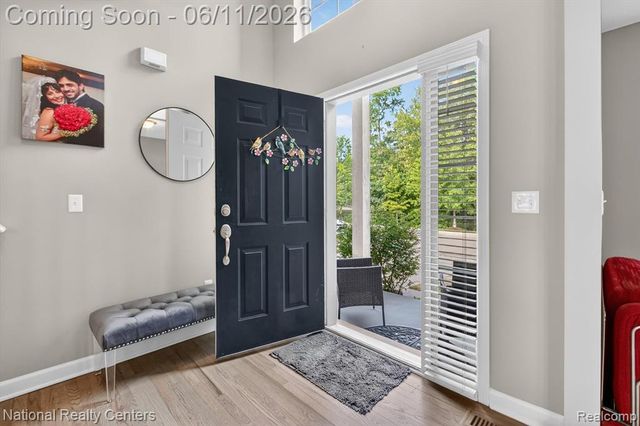 27412 Victoria Road, Novi, MI 48374
