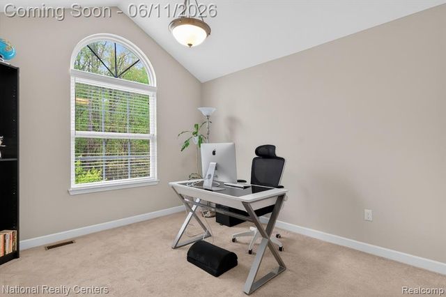 27412 Victoria Road, Novi, MI 48374