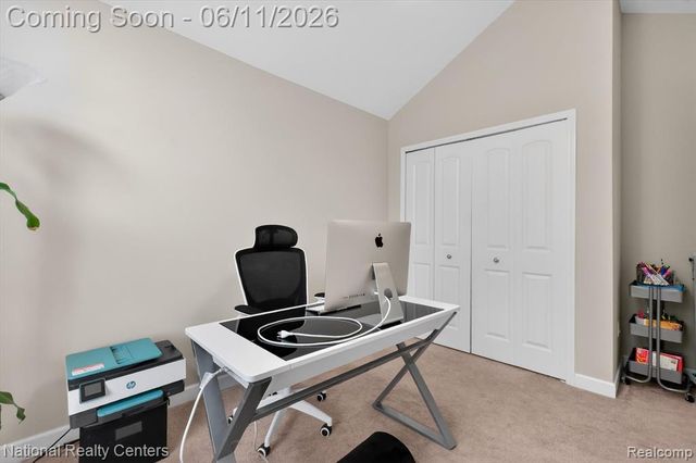 27412 Victoria Road, Novi, MI 48374