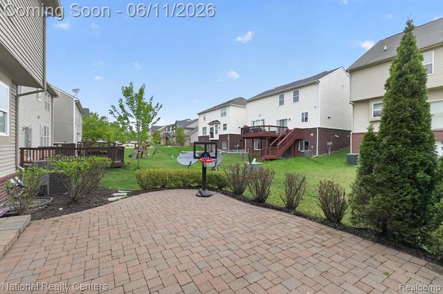 27412 Victoria Road, Novi, MI 48374
