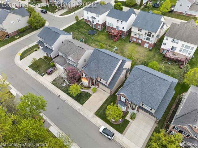 27412 Victoria Road, Novi, MI 48374