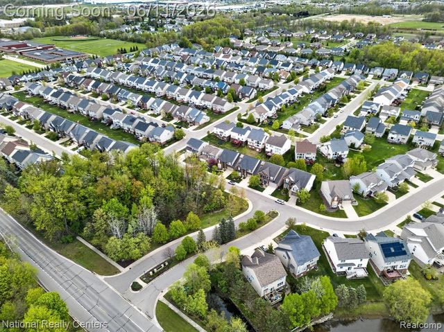27412 Victoria Road, Novi, MI 48374